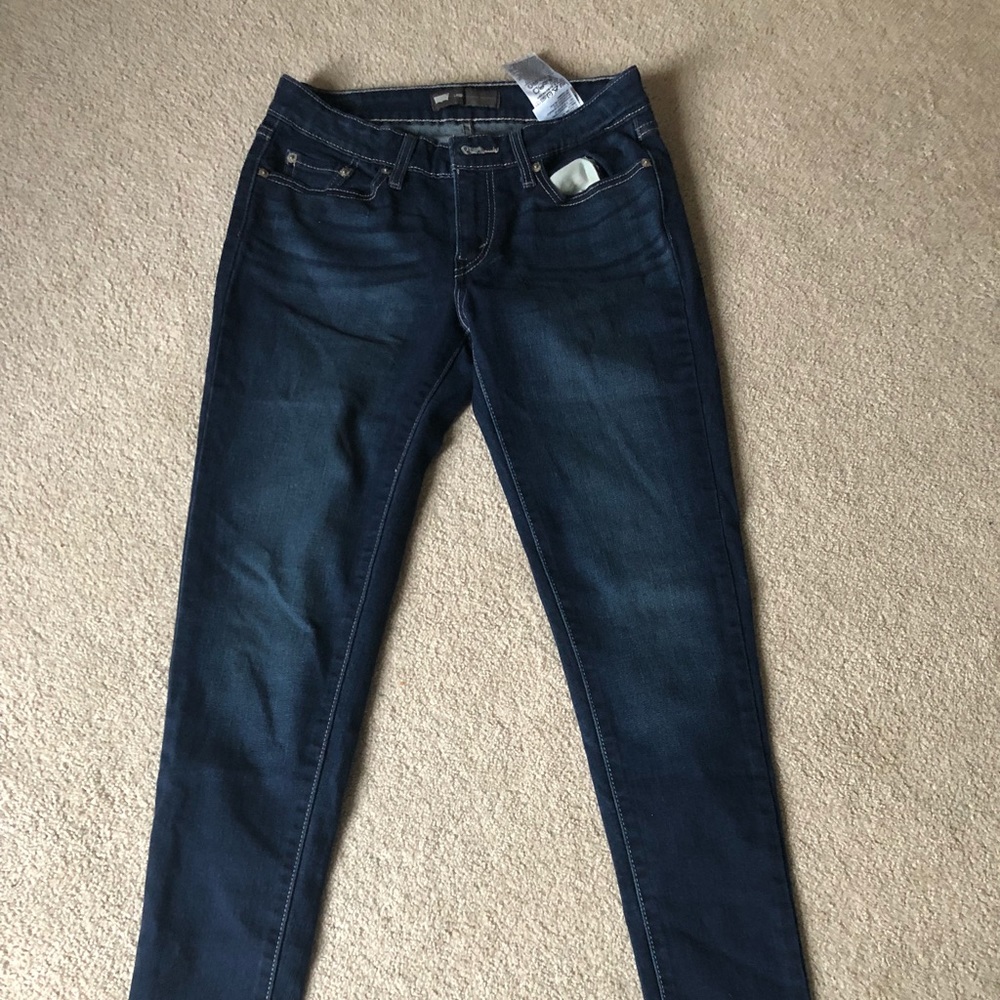 Women’s Levi Skinny Jeggings size 7